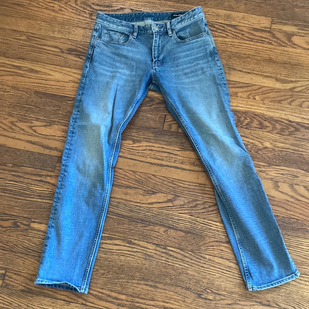 Bonobos slim fit jeans in light wash 31x32 in excellent condition.